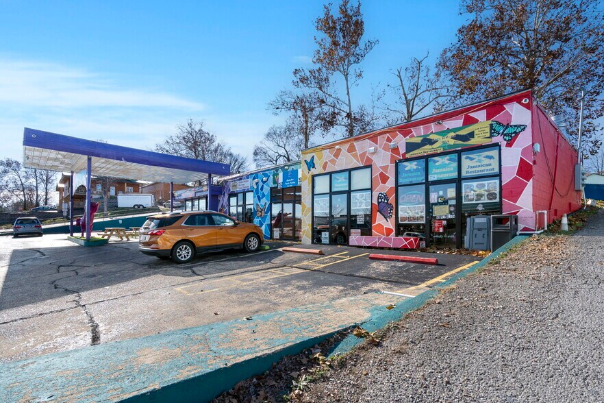 125 S Business Us Highway 65, Branson, MO à vendre - Photo du bâtiment - Image 2 de 12