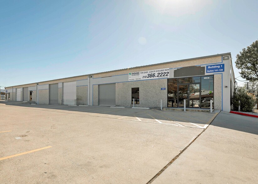 5504-1 Bandera Rd, San Antonio, TX à louer - Photo du bâtiment - Image 2 de 9