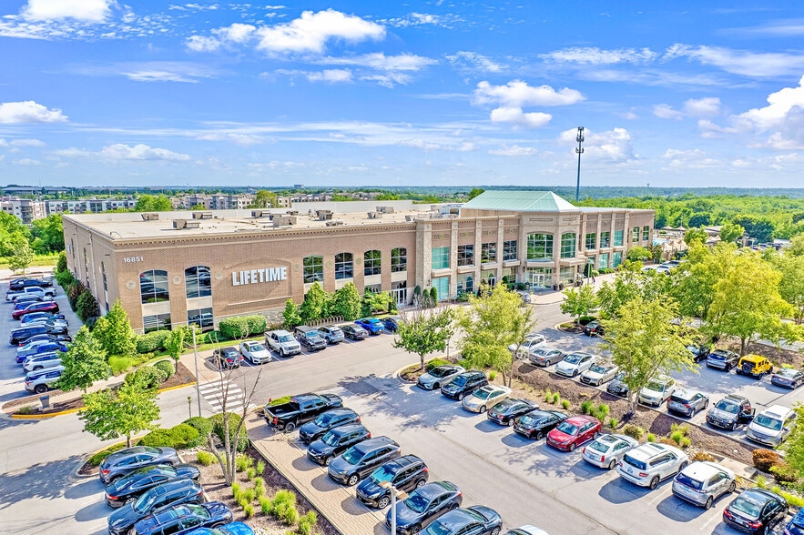 16851 W 90th St, Lenexa, KS for sale - Building Photo - Image 1 of 8