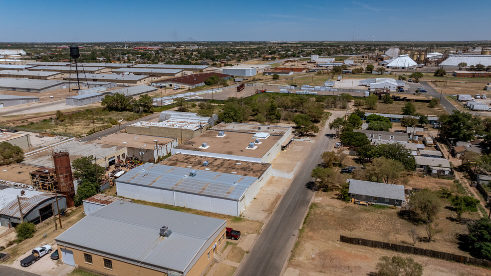 610-616 28th St, Lubbock, TX for lease - Building Photo - Image 3 of 158