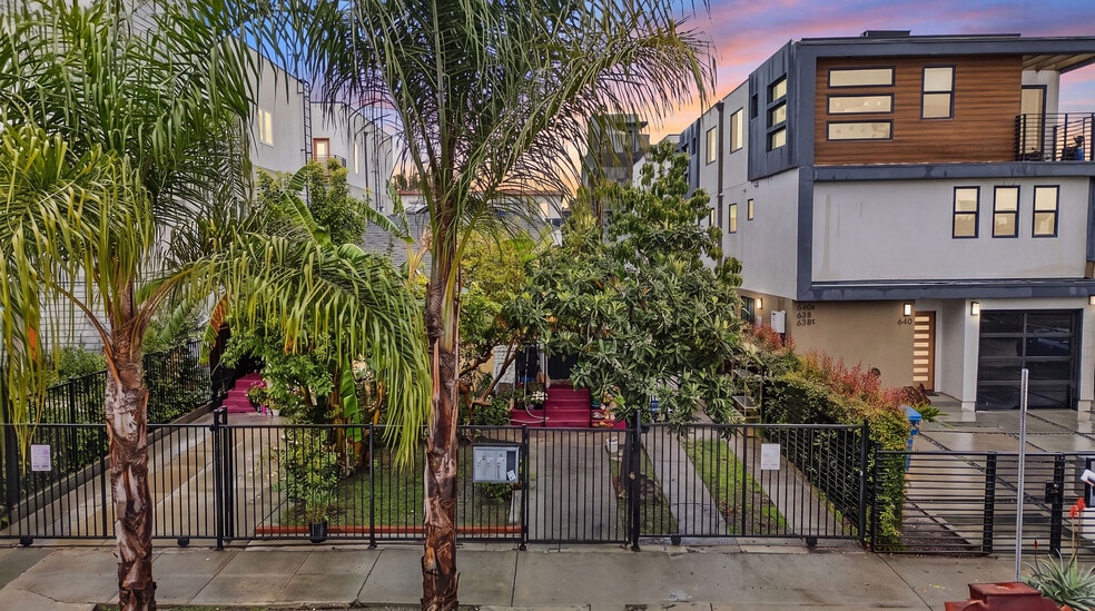 644 N Serrano Ave, Los Angeles, CA for sale - Building Photo - Image 3 of 43