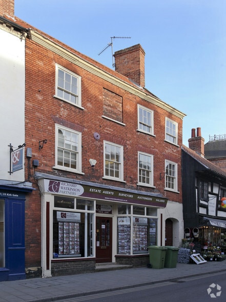 35-35A Kirk Gate, Newark for lease - Primary Photo - Image 1 of 6