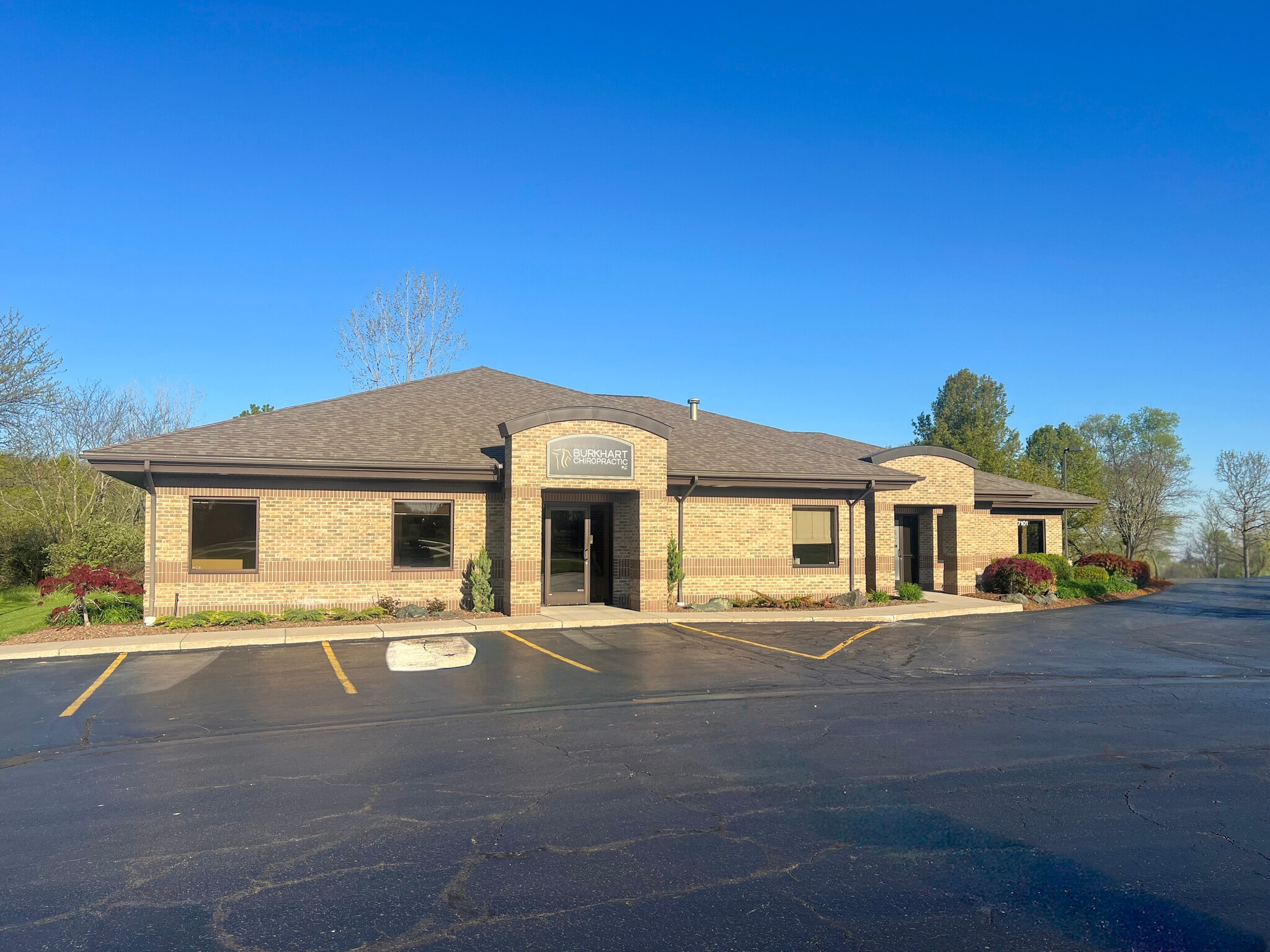 7101 Broadmoor Ave, Caledonia, MI for lease Primary Photo- Image 1 of 7