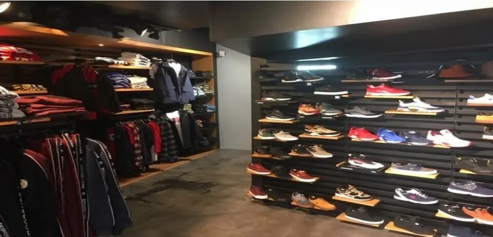 Retail in Lille for lease - Interior Photo - Image 3 of 5