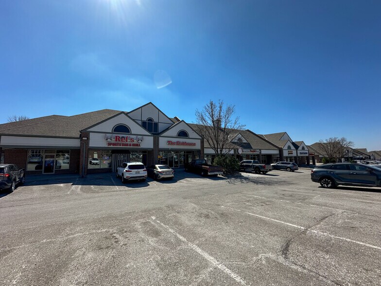 9631-9841 Giles Rd, La Vista, NE à louer - Photo du bâtiment - Image 2 de 11