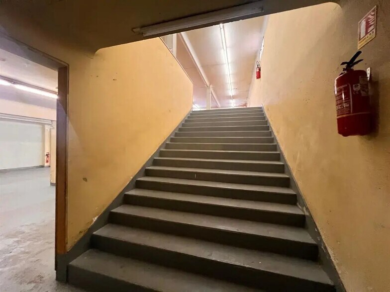 Industriel dans Paris à vendre - Photo du bâtiment - Image 2 de 4