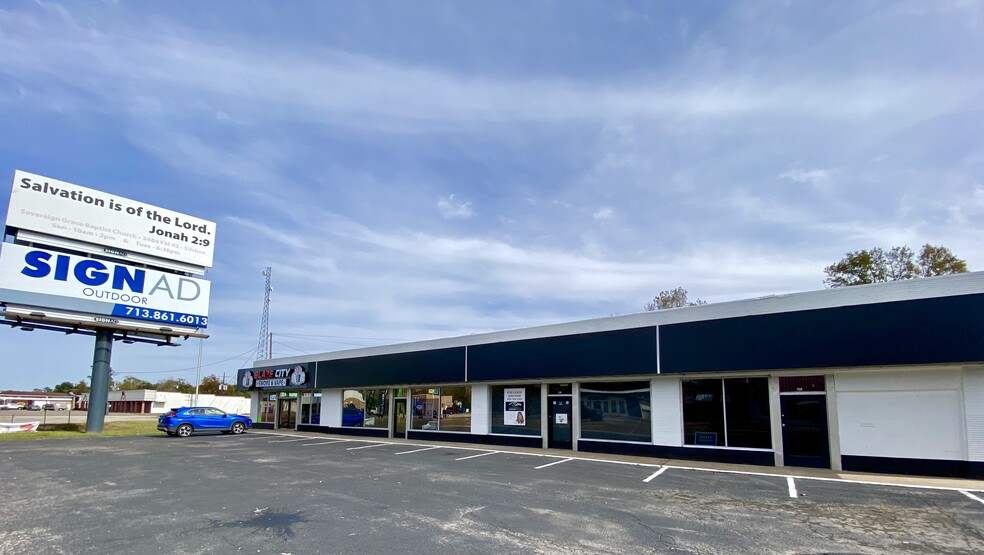 980 N 5th St, Silsbee, TX for lease - Primary Photo - Image 1 of 2