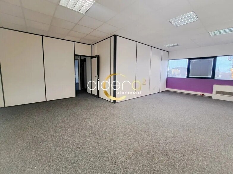 Bureau dans Aubière à louer - Photo intérieure - Image 2 de 12