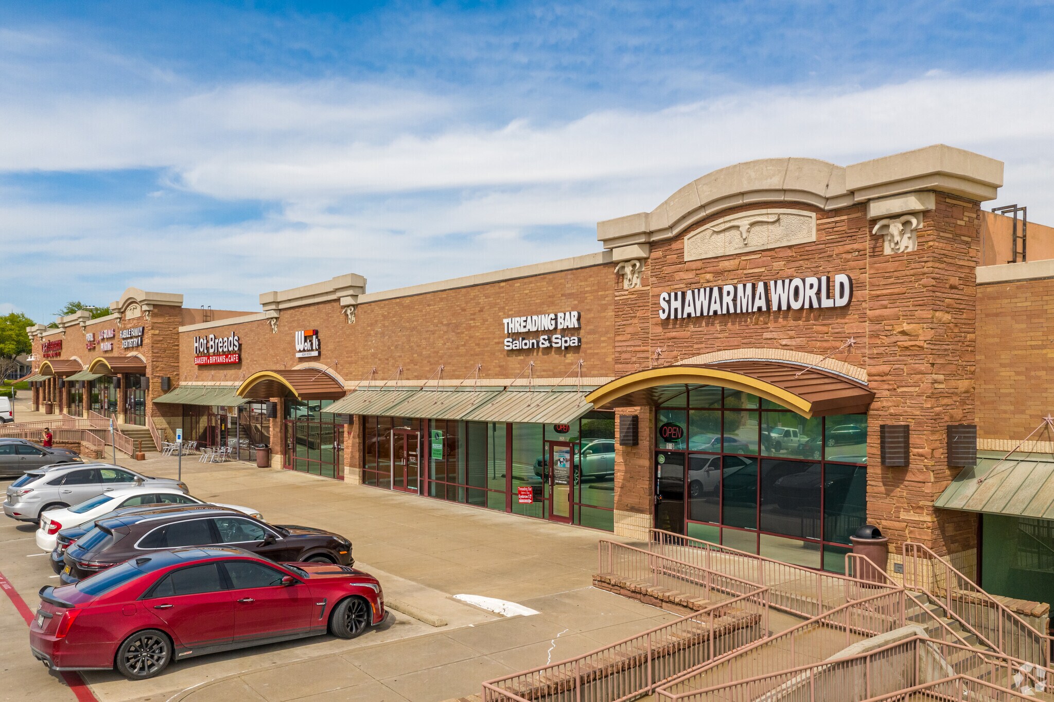 5330 N MacArthur Blvd, Irving, TX à louer Photo du bâtiment- Image 1 de 5