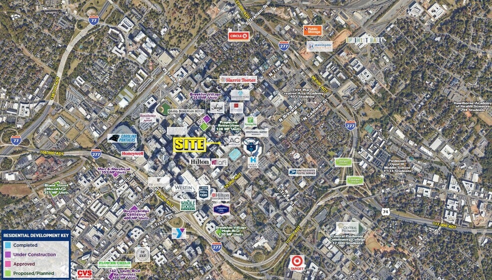 210 E Trade St, Charlotte, NC for lease - Building Photo - Image 2 of 3