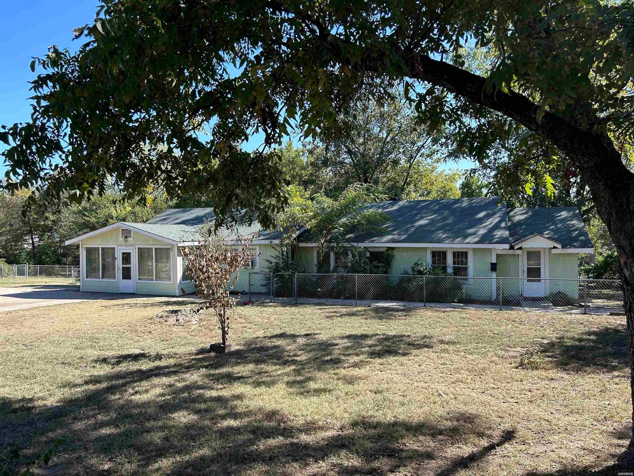 429 Henderson St, Hot Springs, AR à vendre Photo principale- Image 1 de 16