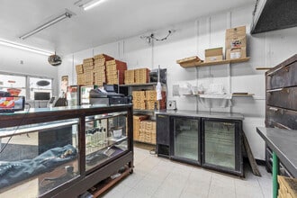 114 E Lincoln Ave, Mc Donald, PA for sale Interior Photo- Image 2 of 39