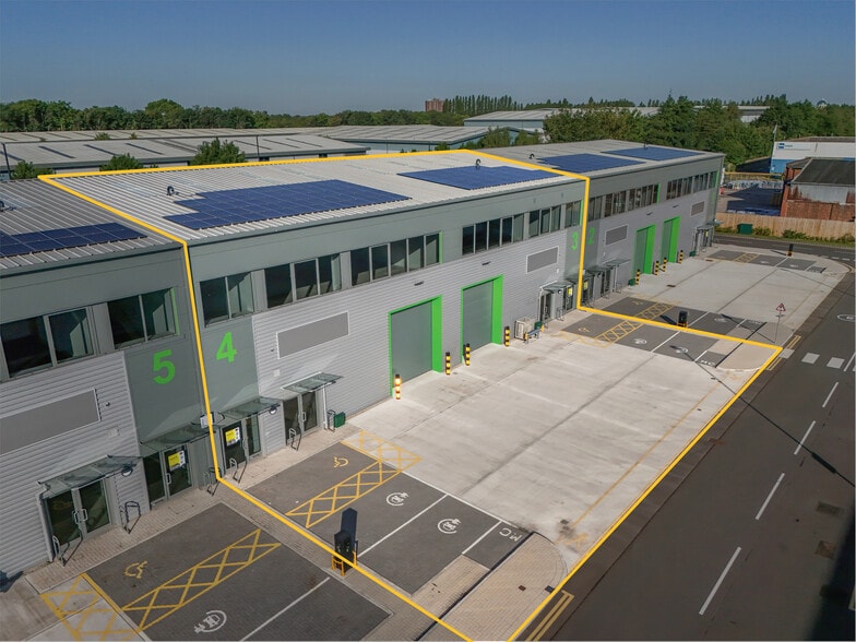 103 Barton Dock Rd, Manchester for lease - Building Photo - Image 3 of 39