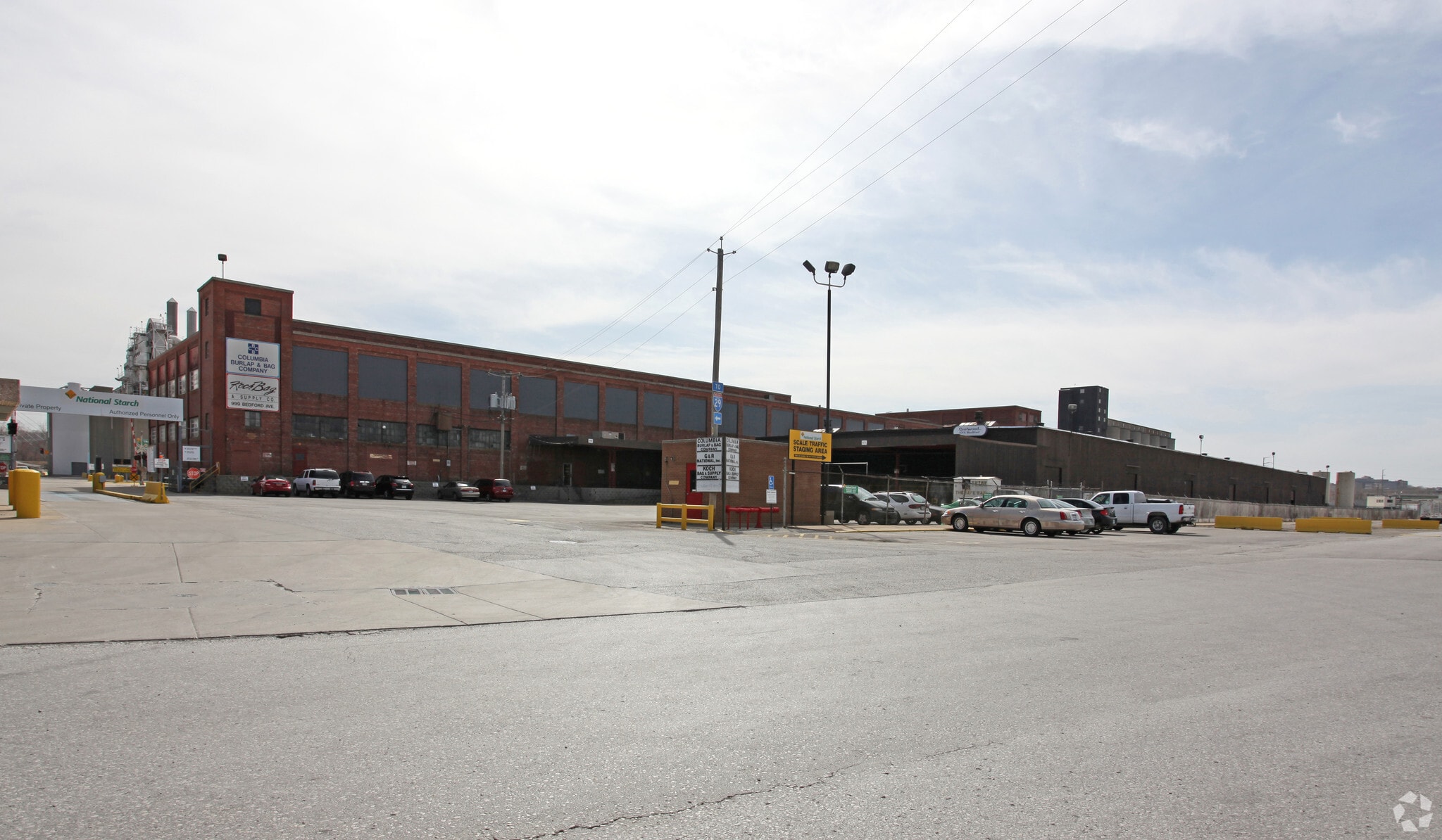 999 Bedford Rd, North Kansas City, MO for lease Primary Photo- Image 1 of 15