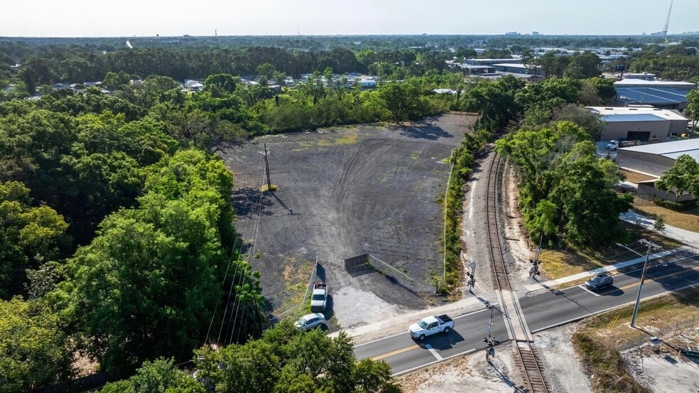 6551 Magnolia Homes Rd, Orlando, FL for lease - Building Photo - Image 1 of 4