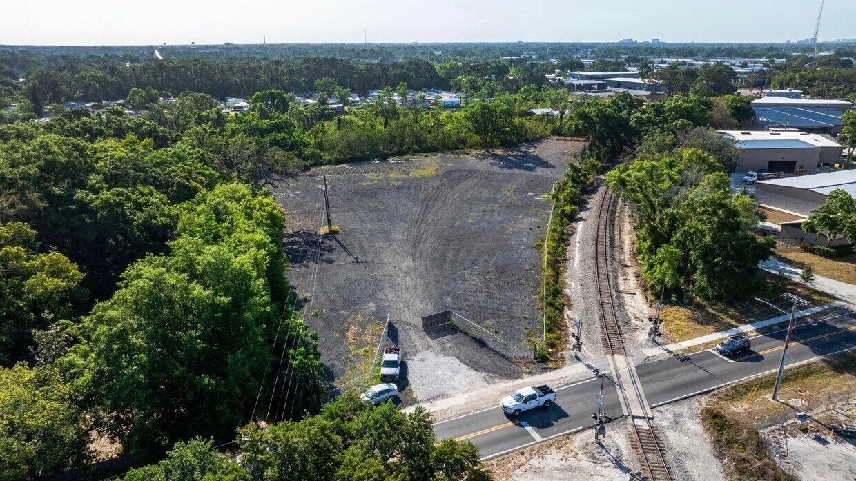 6551 Magnolia Homes Rd, Orlando, FL à louer Photo du bâtiment- Image 1 de 5