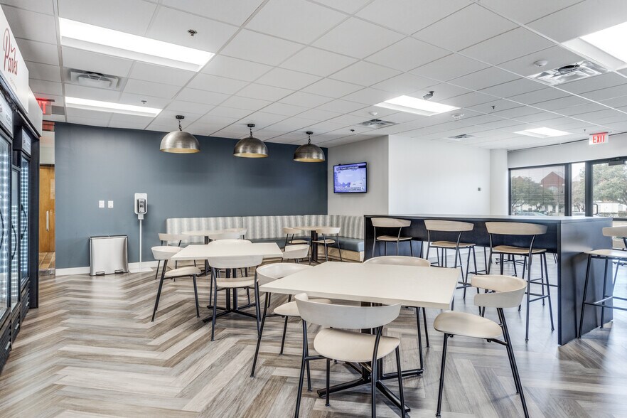 5601 Executive Dr, Irving, TX à louer - Photo intérieure - Image 3 de 15