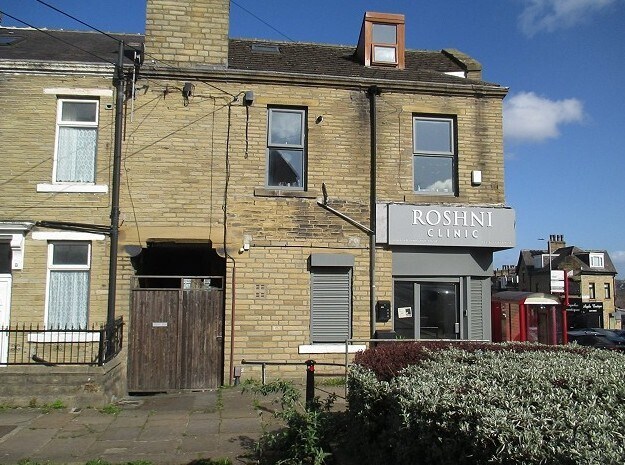 2-4 Victor Ter, Bradford à louer - Photo du bâtiment - Image 2 de 2