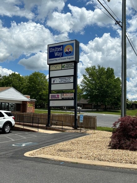 1020 Jefferson Hwy, Staunton, VA for lease - Building Photo - Image 3 of 7