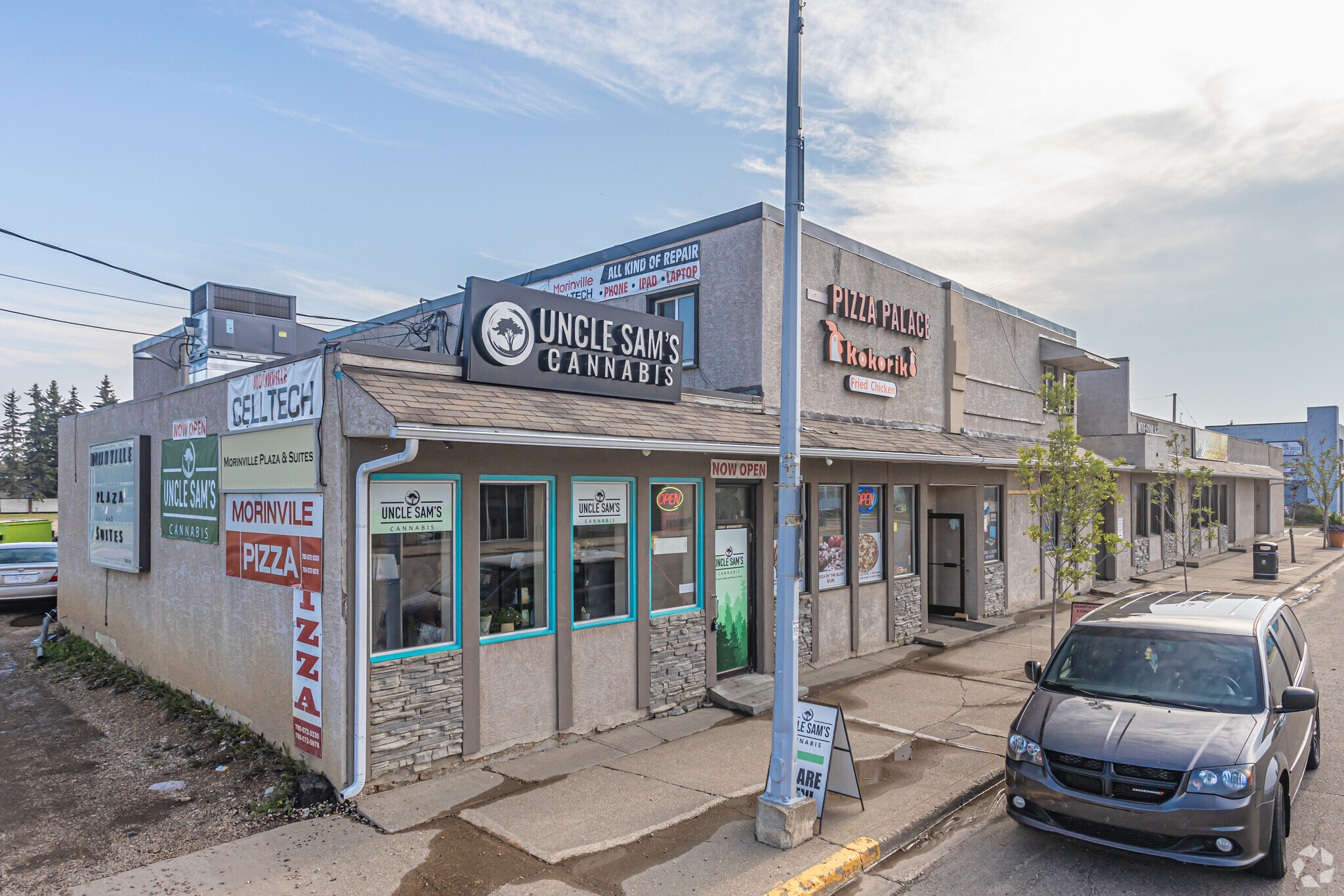 10219 100th Ave, Morinville, AB for sale Primary Photo- Image 1 of 5