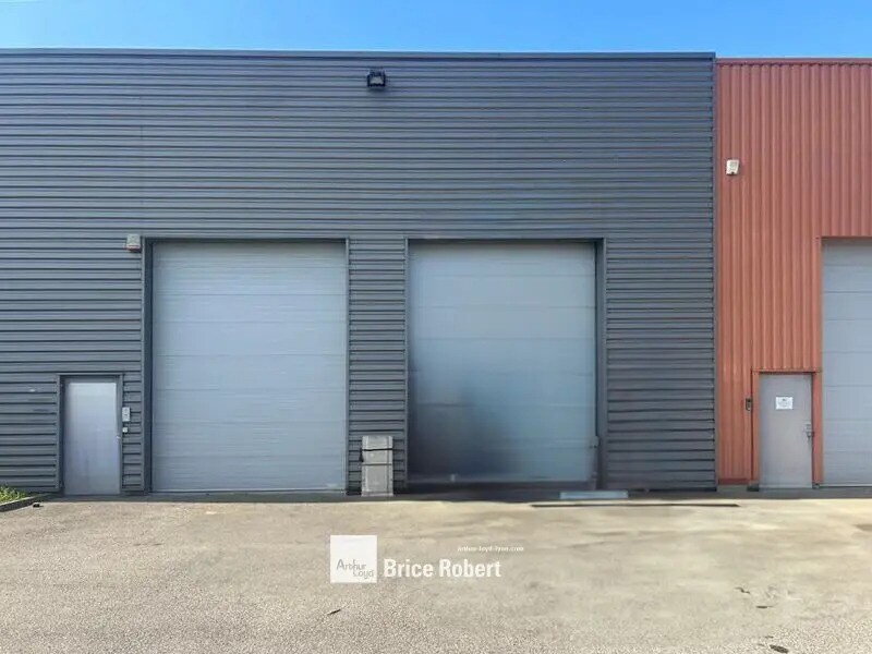 Flex in Lentilly for sale Primary Photo- Image 1 of 6