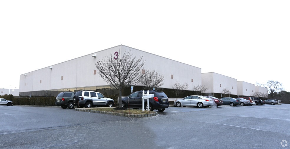 1800 State Route 34, Wall, NJ for lease - Building Photo - Image 2 of 3