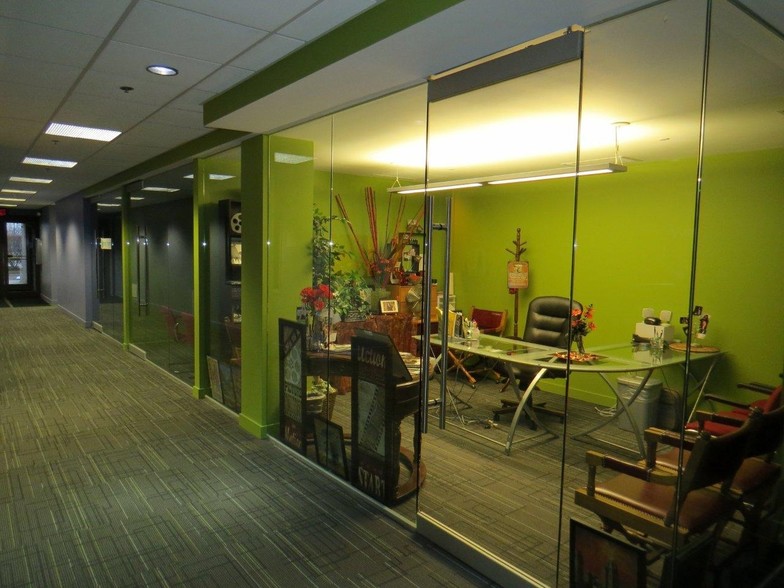 950 Stephenson Hwy, Troy, MI à louer - Photo intérieure - Image 3 de 57