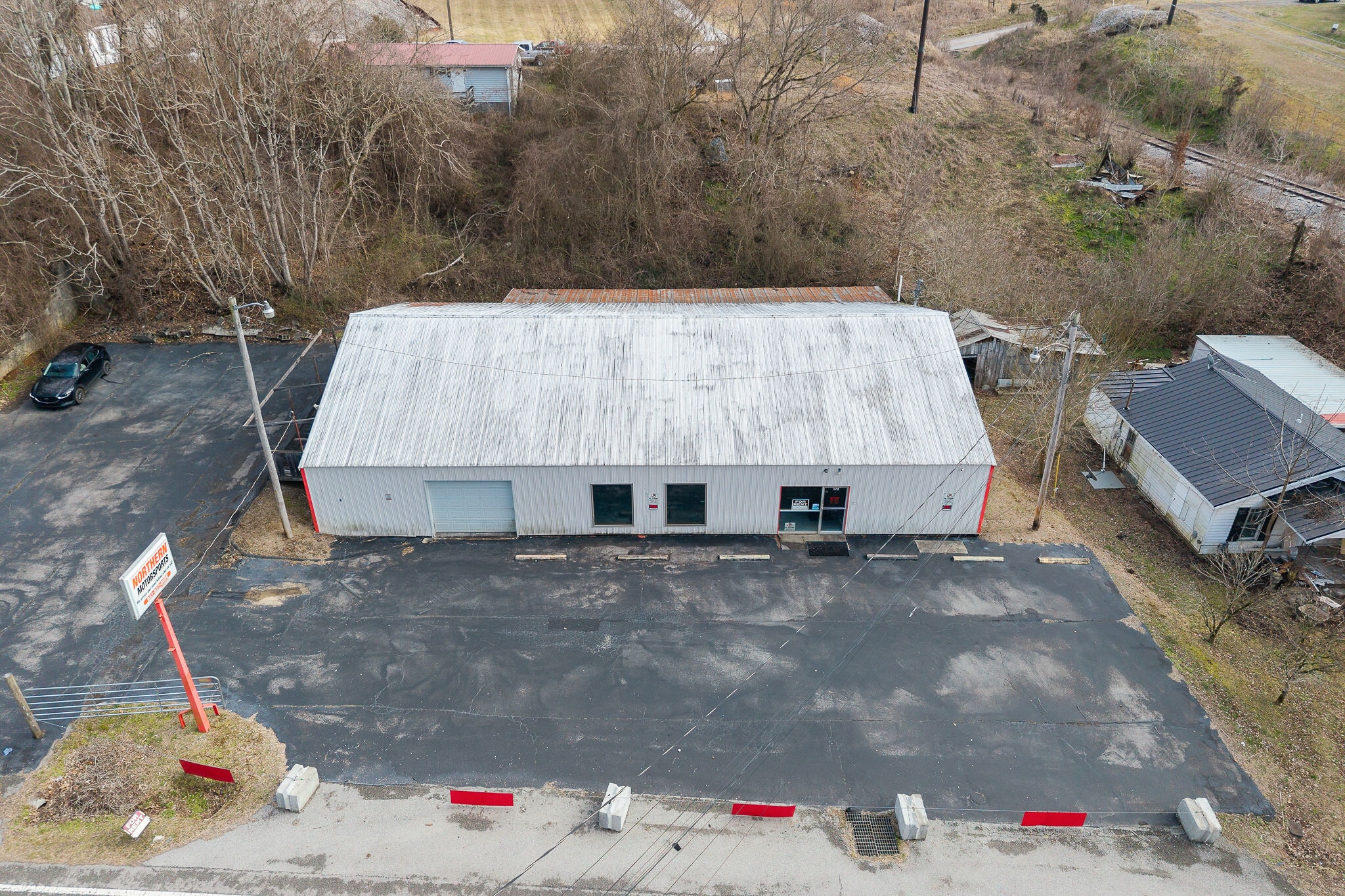 170 Mayberry St, Sparta, TN for lease Primary Photo- Image 1 of 24