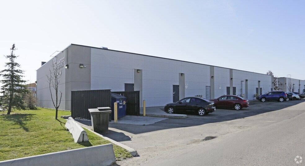 9240 Ellerslie Rd, Edmonton, AB à vendre - Photo du bâtiment - Image 3 de 3