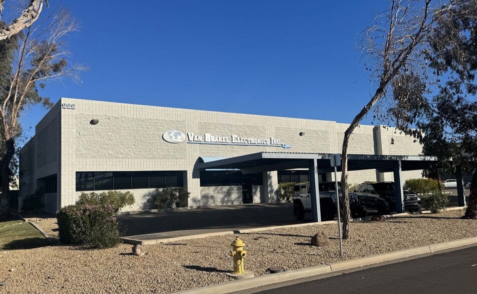 222 W Lone Cactus Dr, Phoenix, AZ for lease - Building Photo - Image 2 of 4