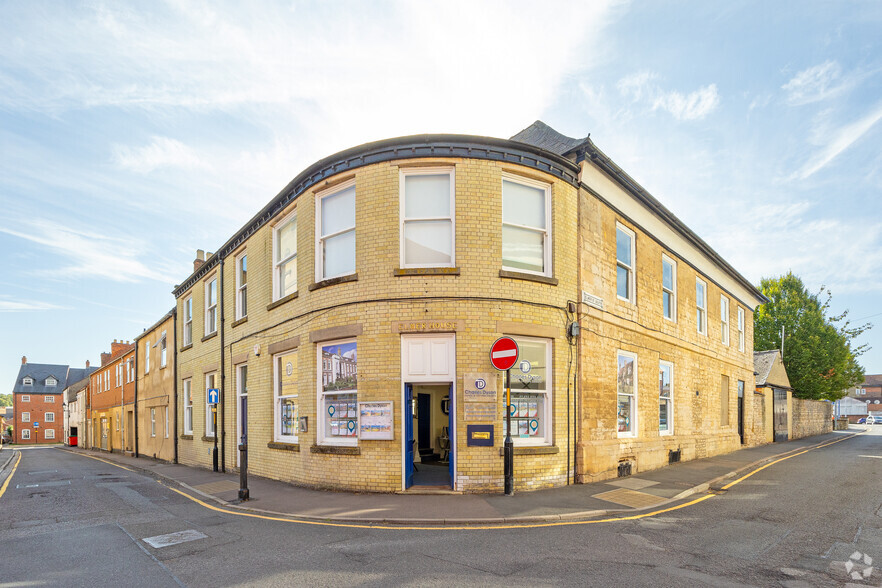 Finkin St, Grantham à louer - Photo du bâtiment - Image 1 de 5