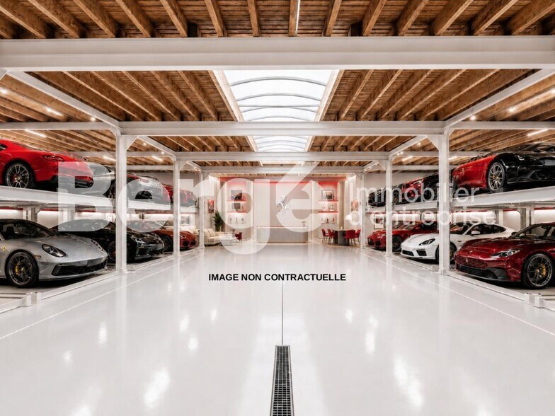 Retail in Nice for sale - Interior Photo - Image 1 of 7
