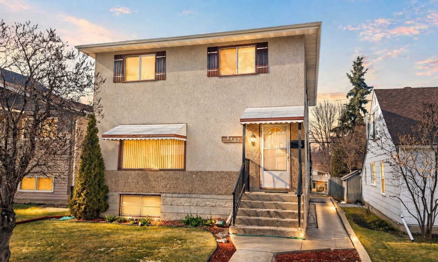 9732 75 Av NW, Edmonton, AB à vendre Photo principale- Image 1 de 2