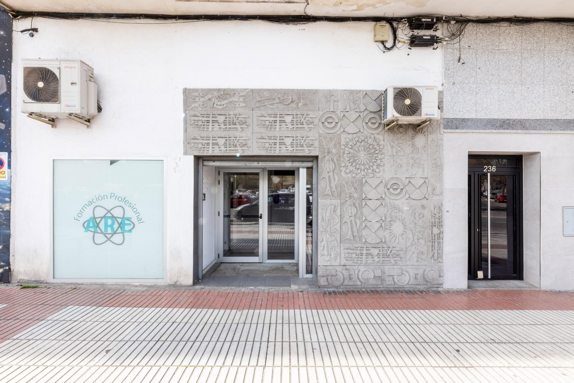 Multifamily in Madrid, Madrid for sale Building Photo- Image 1 of 6