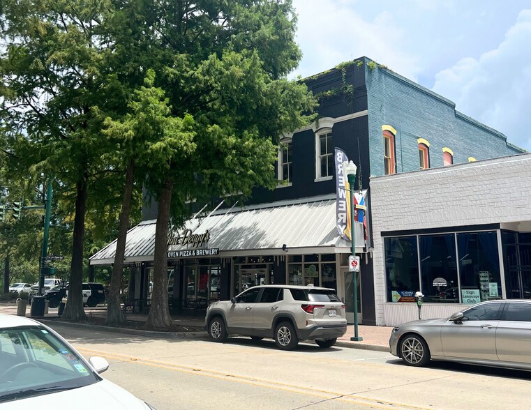 201-203 Jefferson St, Lafayette, LA for sale - Building Photo - Image 2 of 5