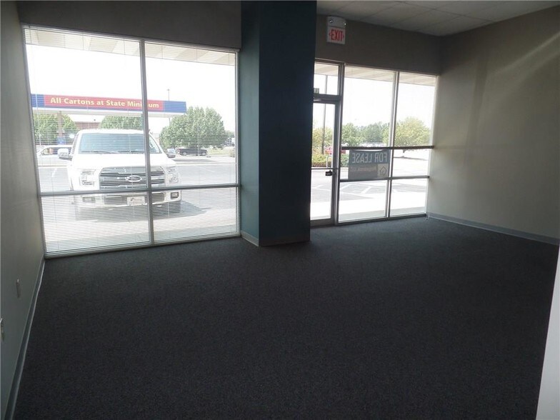 2472-2488 E Wabash St, Frankfort, IN for lease - Interior Photo - Image 3 of 3