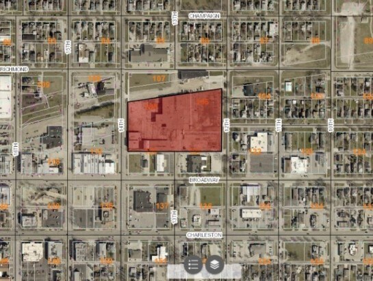 120 N 14th St, Mattoon, IL for sale - Primary Photo - Image 1 of 10