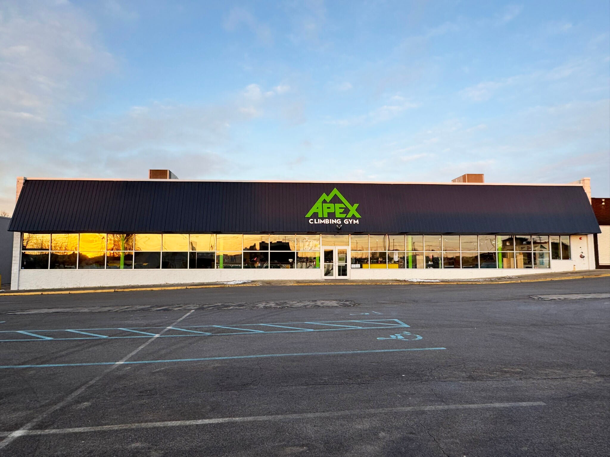 5505 Grape Rd, Mishawaka, IN for sale Building Photo- Image 1 of 18