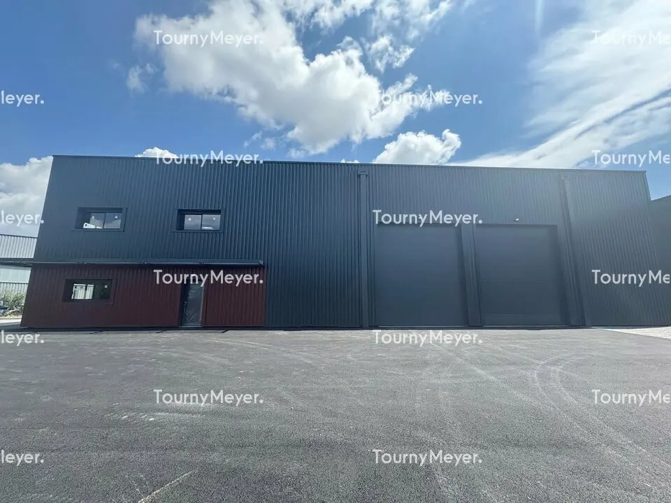 Flex in Villeneuve-Tolosane for lease Building Photo- Image 1 of 7