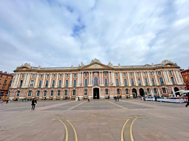 9 Place Du Capitole, Toulouse à vendre - Photo du bâtiment - Image 1 de 6