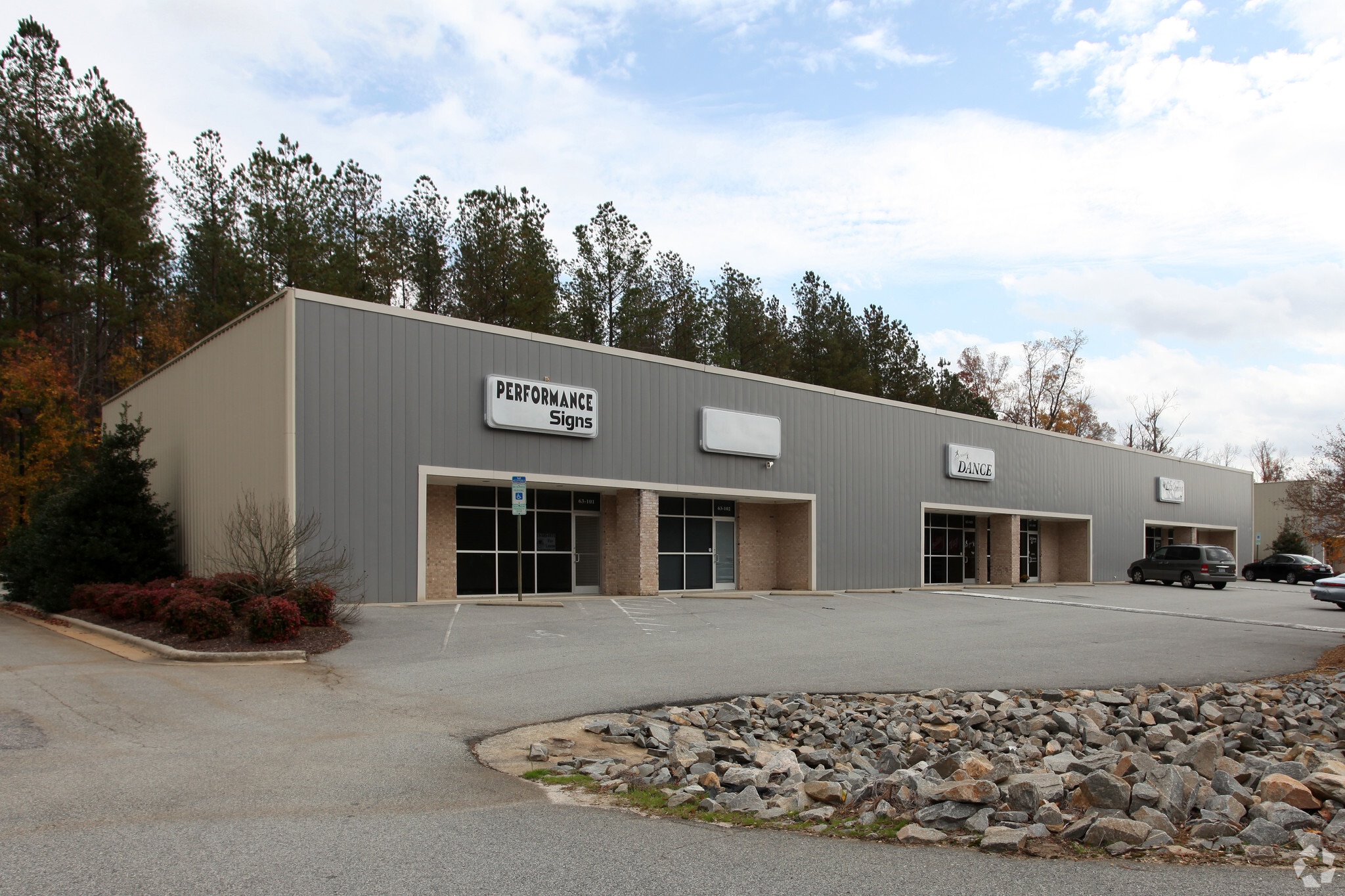63 Anna Dr, Clayton, NC for lease Primary Photo- Image 1 of 4