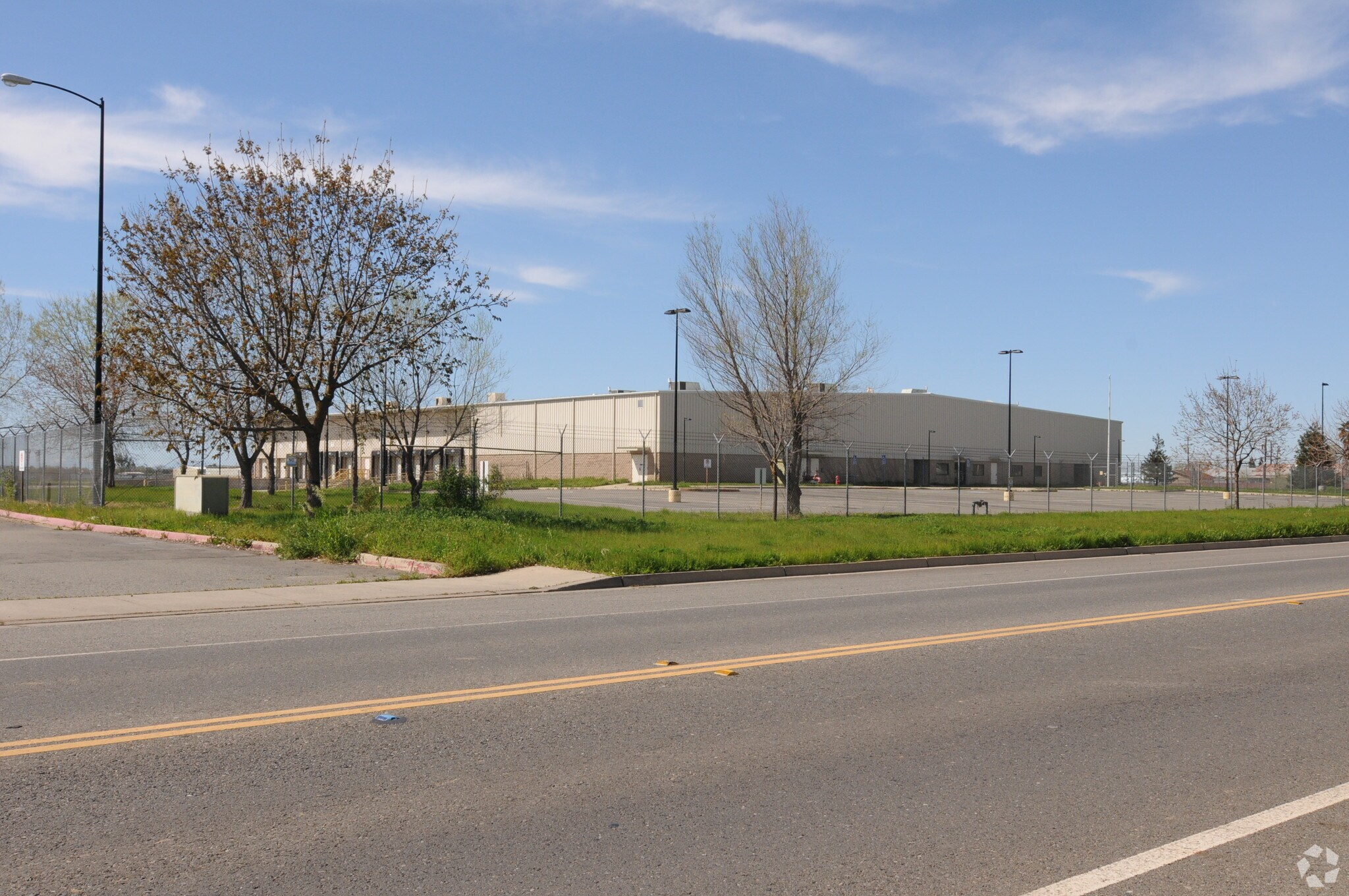 5050 Arboga Rd, Olivehurst, CA for lease Primary Photo- Image 1 of 4
