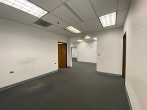288 N Broad St, Elizabeth, NJ for lease Interior Photo- Image 1 of 9