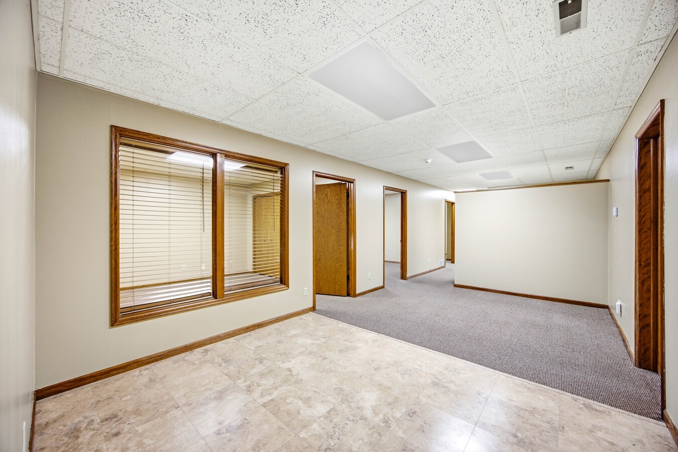 110 SE Grant St, Ankeny, IA 50021 - Unit 103 - - Interior Photo - Image 1 of 25