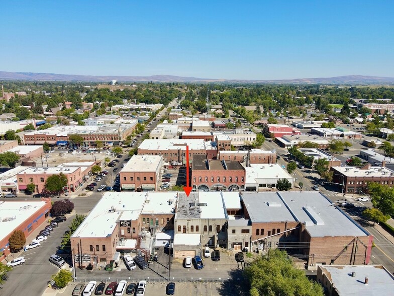 313 N Main St, Ellensburg, WA à vendre - Photo du bâtiment - Image 3 de 38