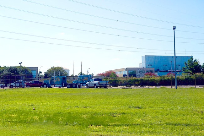 Plus de détails pour 5100 Bainbridge Blvd, Chesapeake, VA - Industriel à vendre