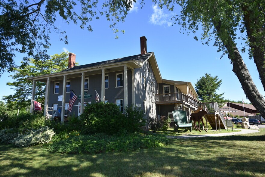 1934 Lakeshore Rd, Gilford, NH à vendre - Photo principale - Image 1 de 42