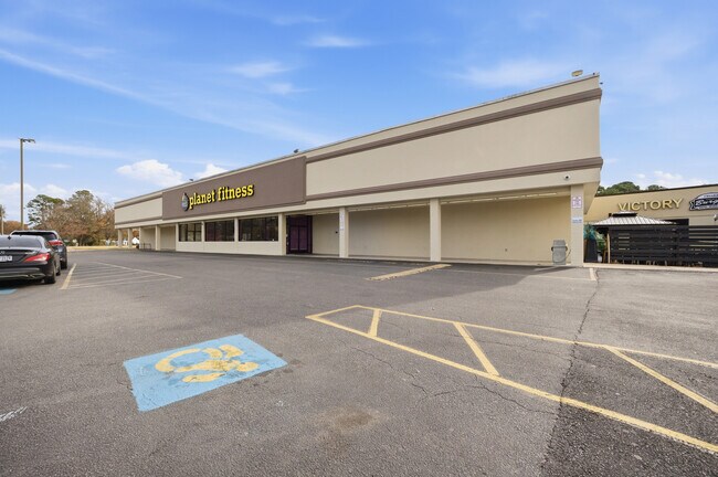 More details for 1921 Victory Blvd, Portsmouth, VA - Retail for Lease