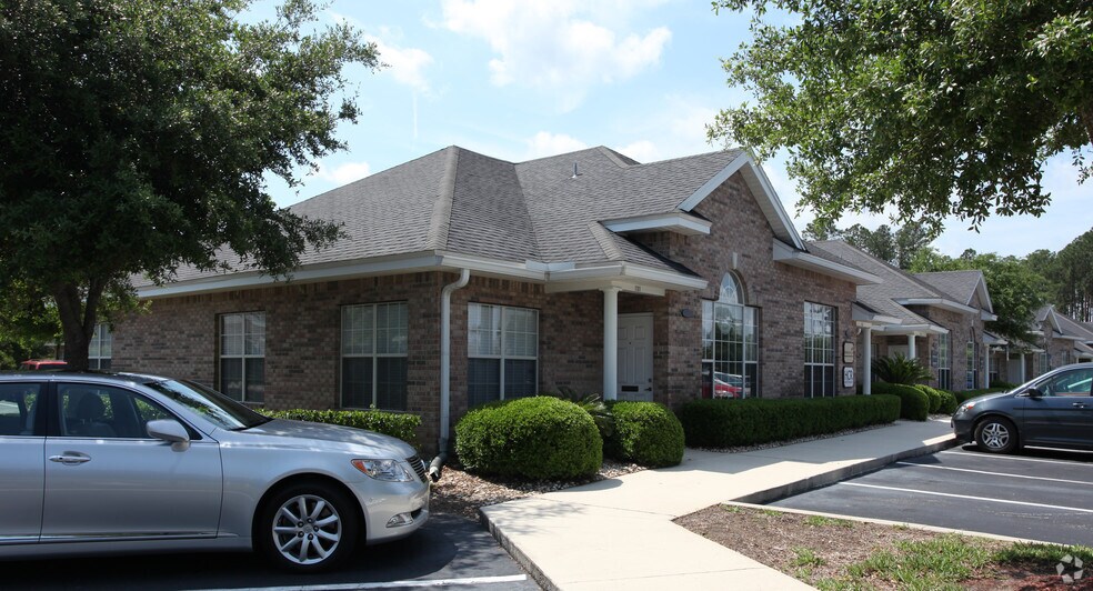 13400 Sutton Park Dr S, Jacksonville, FL à vendre - Photo du bâtiment - Image 2 de 2