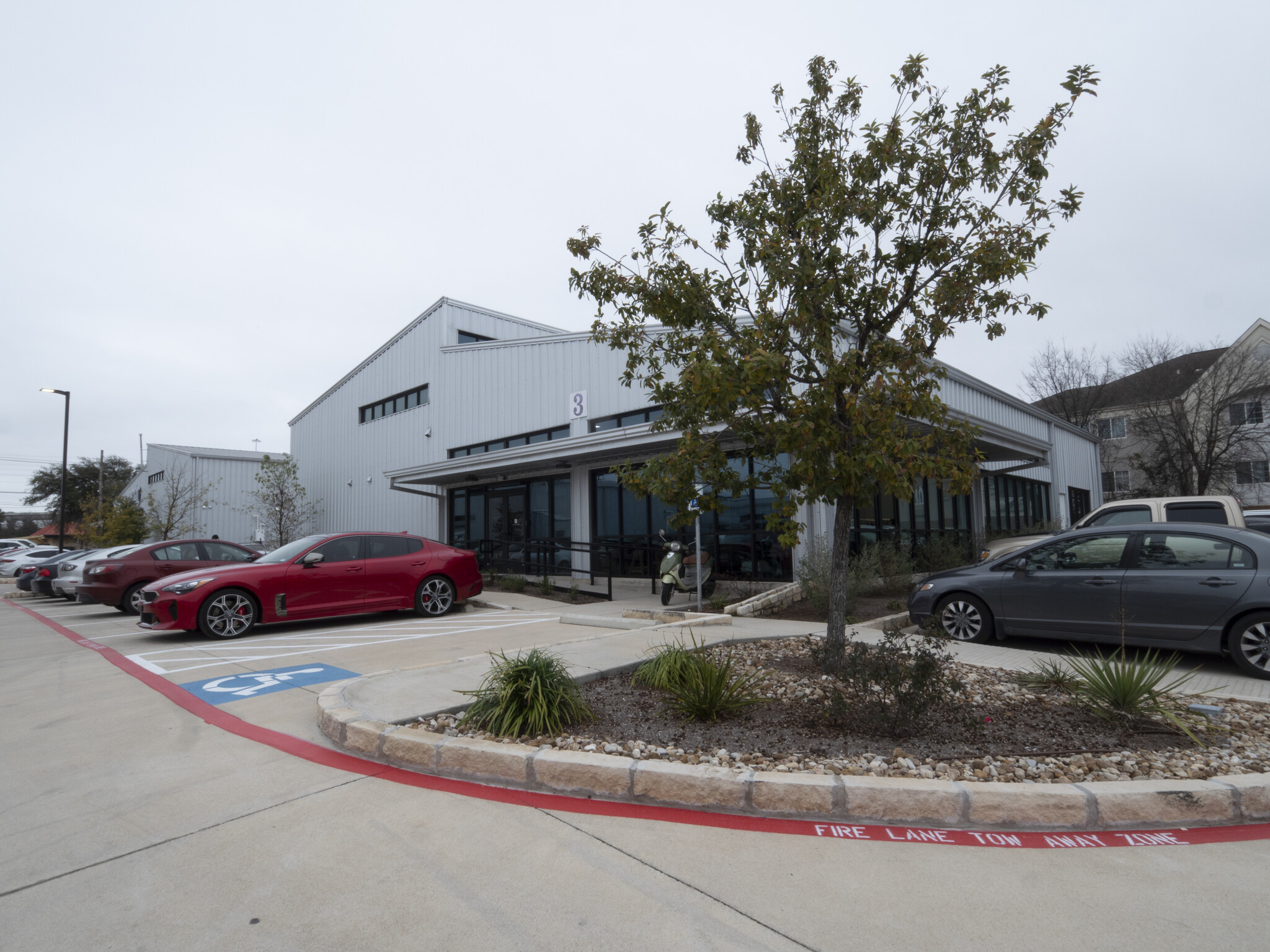 1005 E Saint Elmo Rd, Austin, TX for lease Building Photo- Image 1 of 14